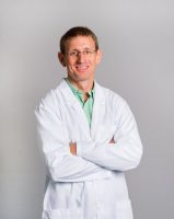 Dr. Markus Roggen, vice president of extraction